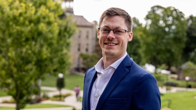 Donald Little: A Liberal Arts Approach to Biology